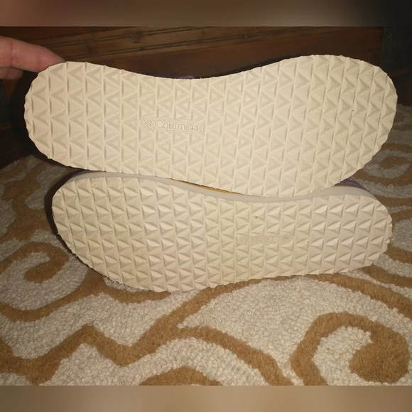 ~~COLUMBIA🧡VIA Sandals~~ - Picture 11 of 14